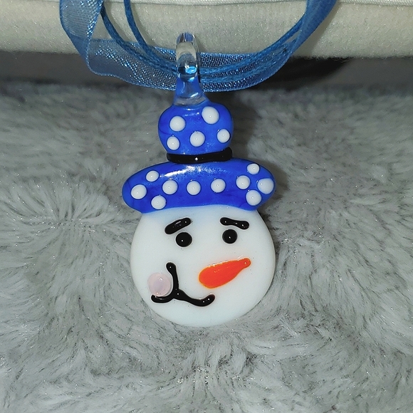 Art Glass Snowman Necklace - Picture 4 of 8